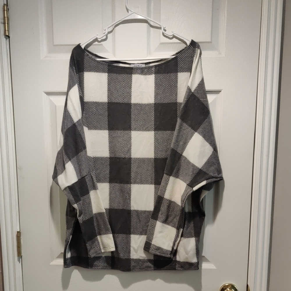 White Birch Plaid Top With Brushed Fabric And Beautiful Neckline.